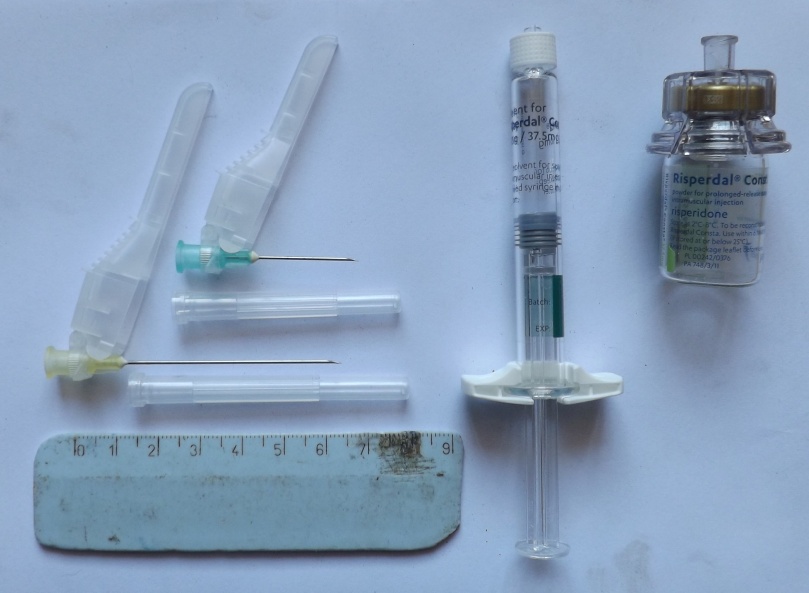 Some of the items that come with the Risperdal Injection / Depot
