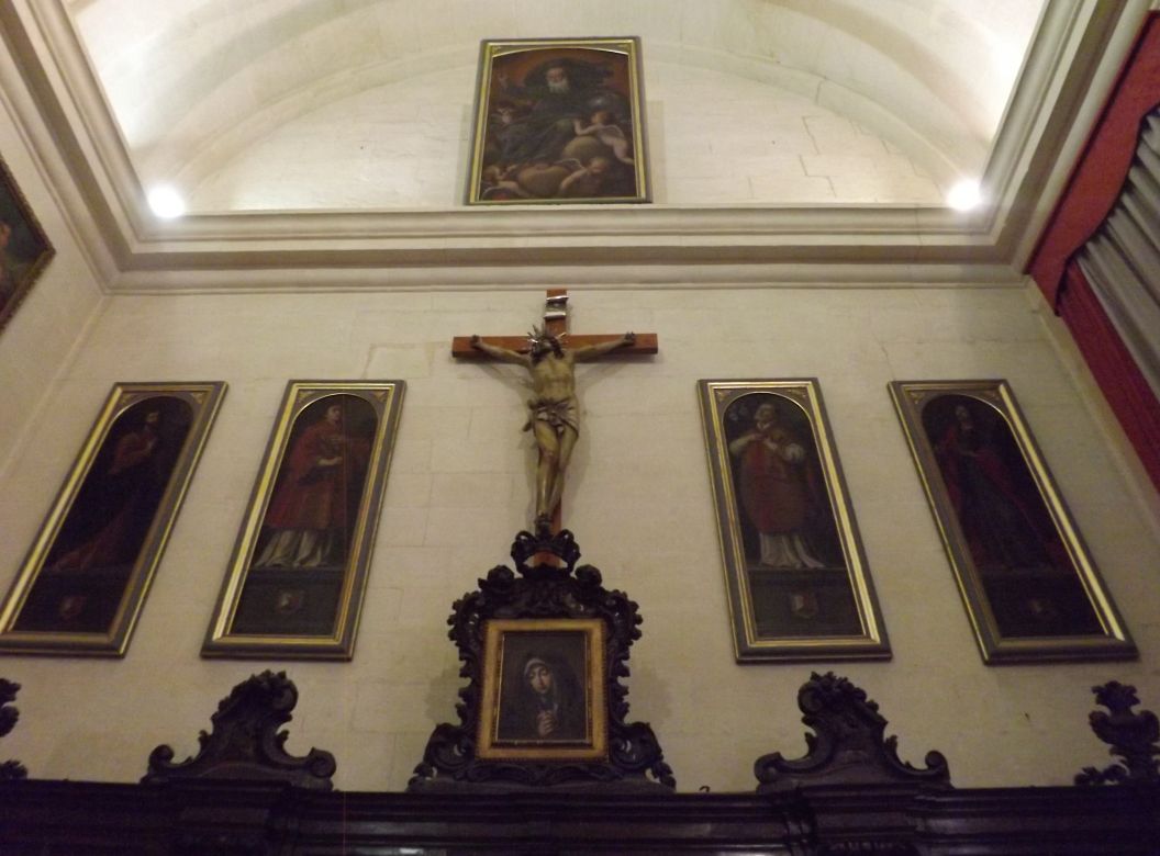 Kurcifiss tar-Randan fis-sagristija tal-qassisin fil-knisja tal-Mosta