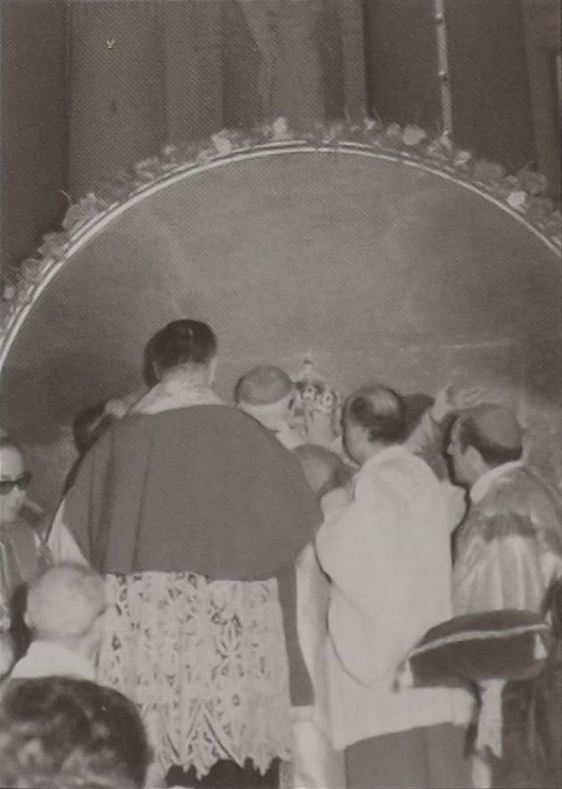 Kuruna nkurunazzjoni Mosta 10 t'Awissu 1975