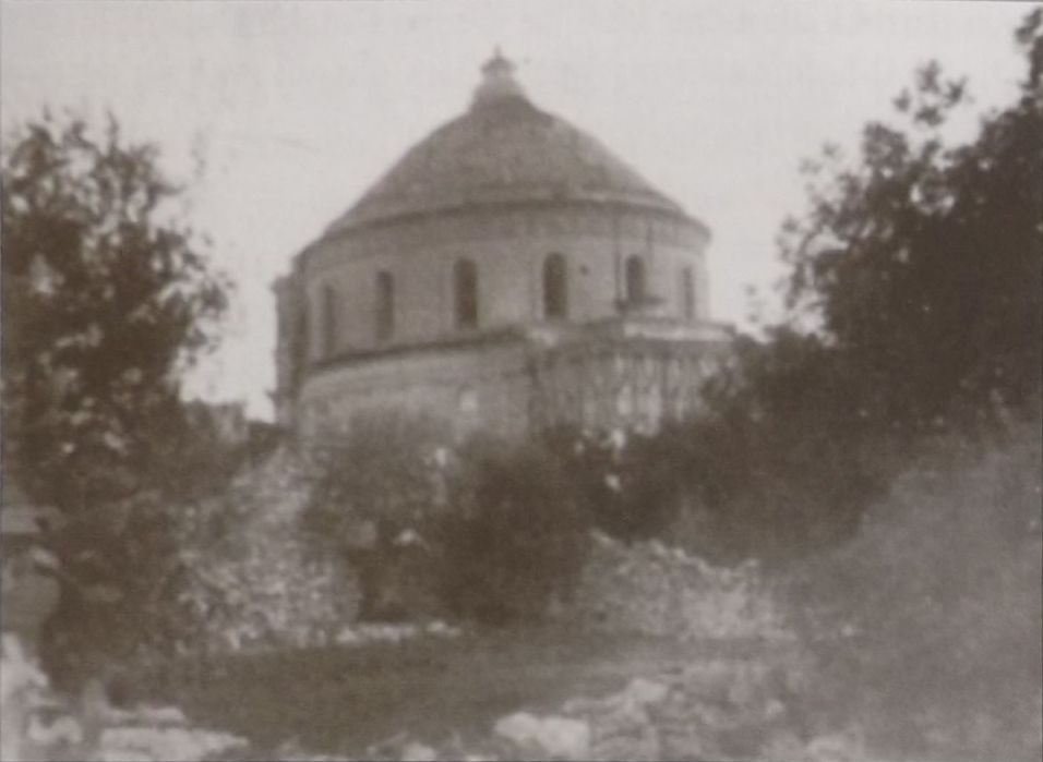 Rotunda tal-Mosta minn wara lejn l-50s