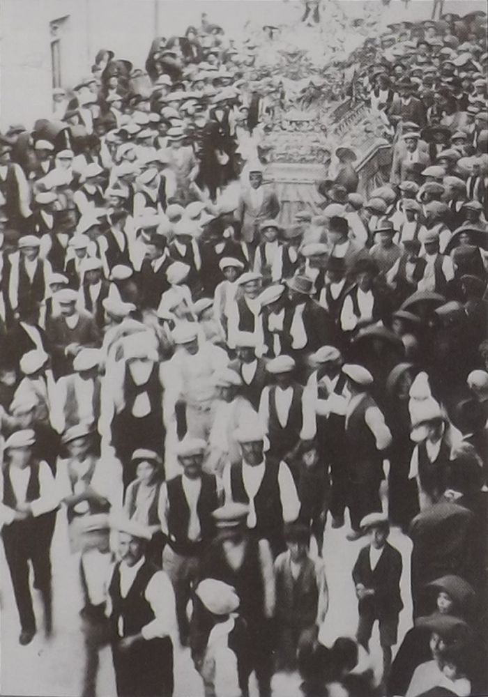 Monument tal-Mosta waqt l-inawgurazzjoni tieghu fl-1924