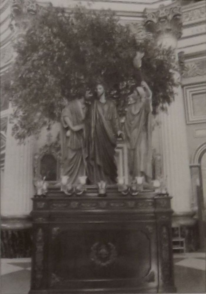 L-istatwa ta' Guda fil-Gimgha l-Kbira tal-Mosta