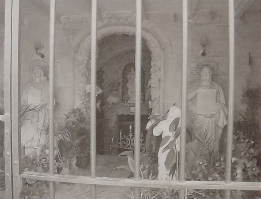 L-ghar taht il-kappella ddedikata lill-Madonna ta’ l-Isperanza fil-Mosta