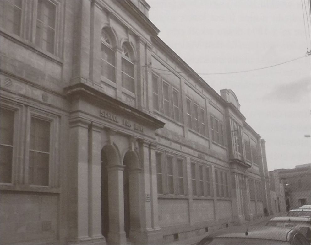 Skola primarja tal-Mosta fi Triq Grognet