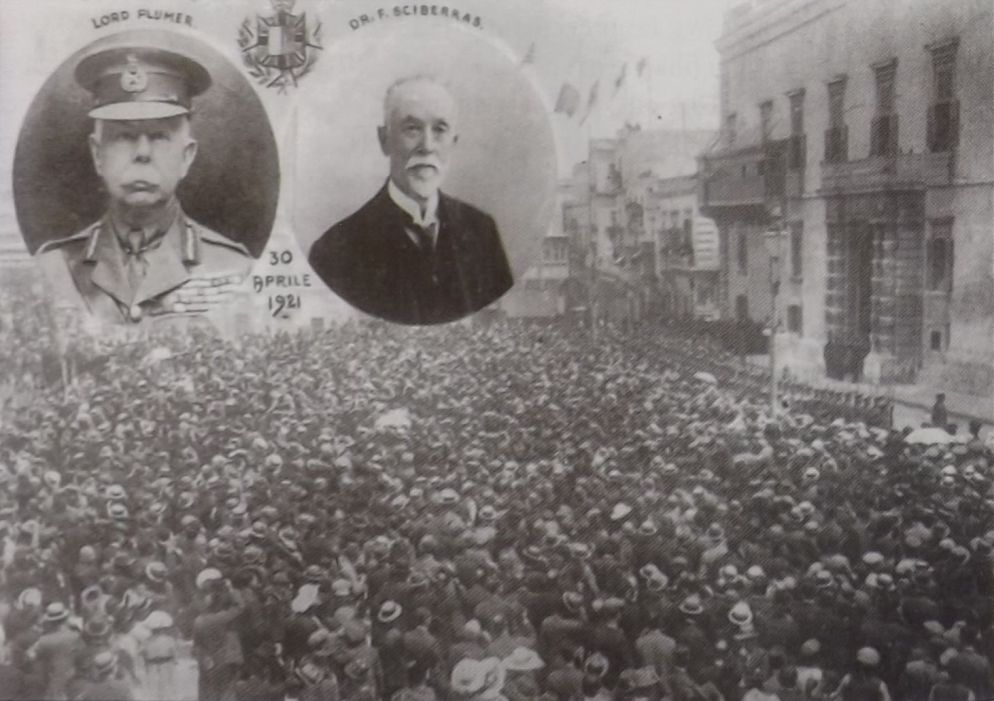 Folol il-Belt Valletta ghall-proklamazzjoni tal-Kostituzzjoni fit-30 t’ April 1921, Gvernatur ta’ Malta Lord Herber Plumer