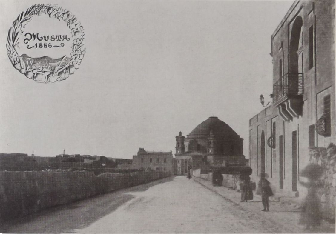It-Triq il-Gdida bi dritt il-knisja fl-1886