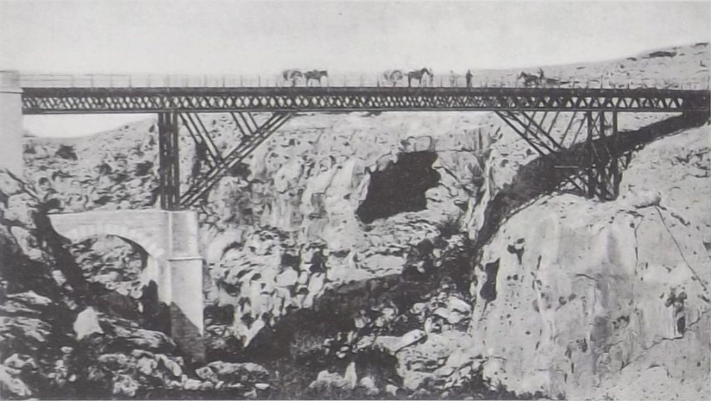 Ritratt tal-pont l-antik ta' Wied il-Ghasel